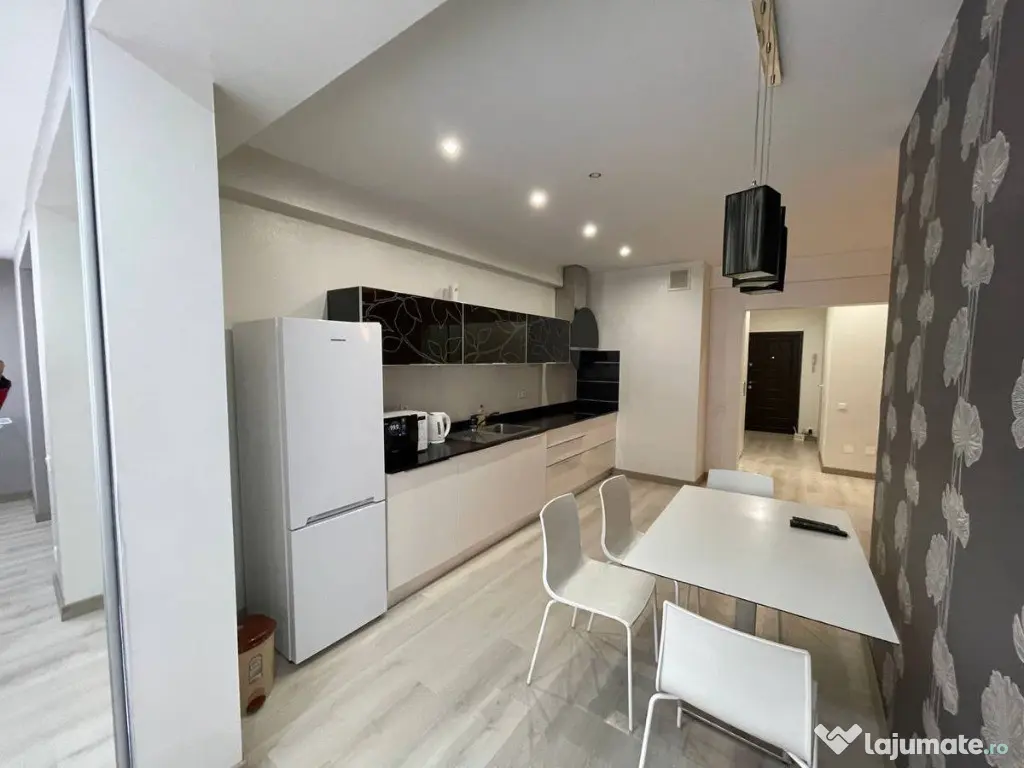 Inchiriez apartament cu 1 camera in zona Hasdeu