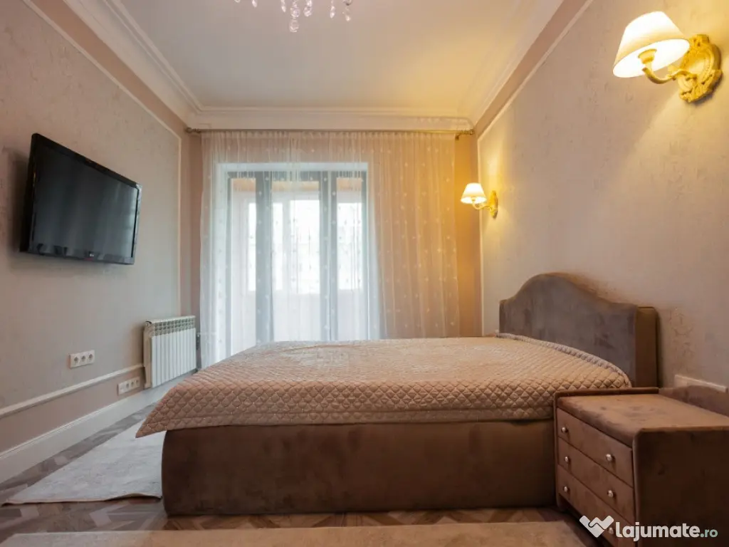 Inchiriez apartament cu 2 camere in zona Aeroport