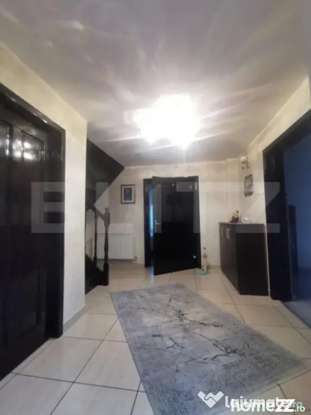 Casa individuala 5 camere, zona Centrala Radauti