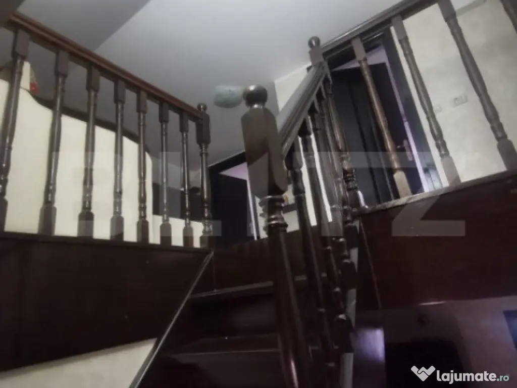 Casa individuala 5 camere, zona Centrala Radauti