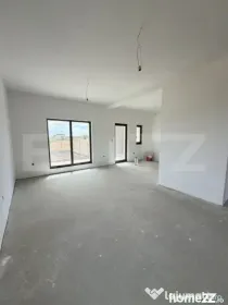 Casa tip triplex, 5 camere, 114 mp utili, Zona Plopi