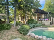 Casa 400 mp, teren 1164 mp, 3 niveluri, zona P-ta Chirila