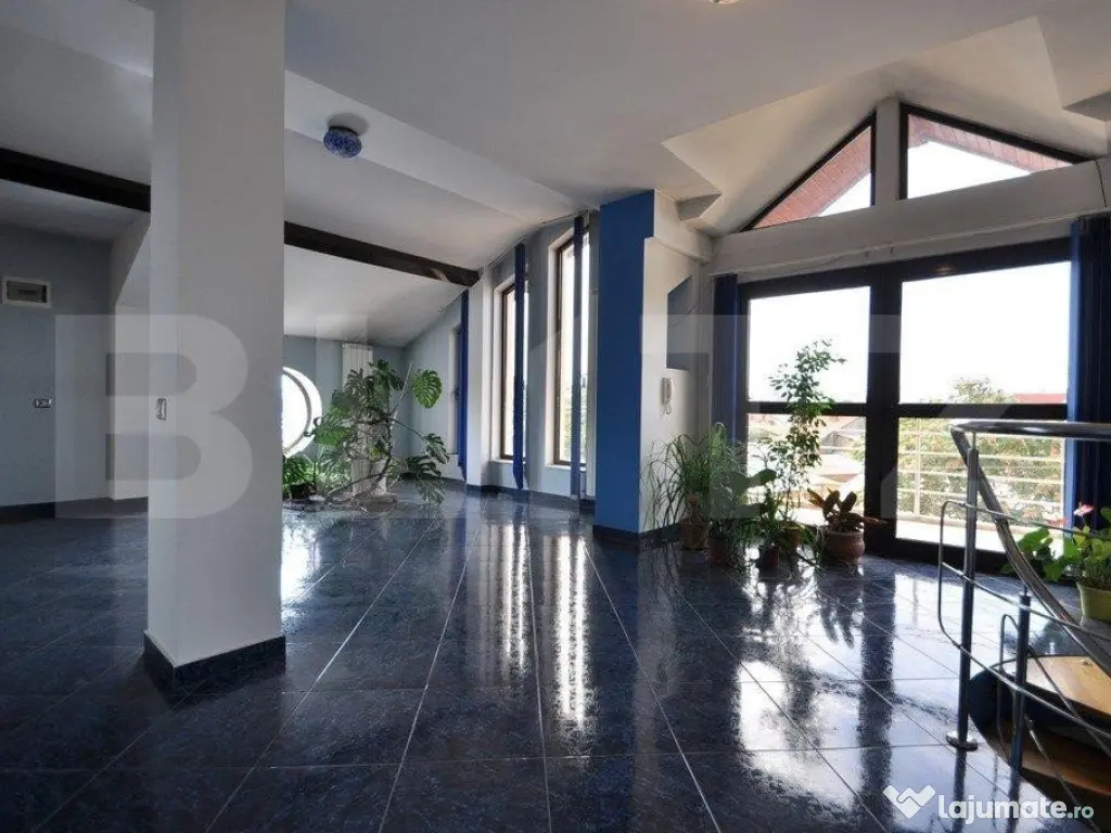 Casa individuala, 10 camere, 420mp, zona Nord