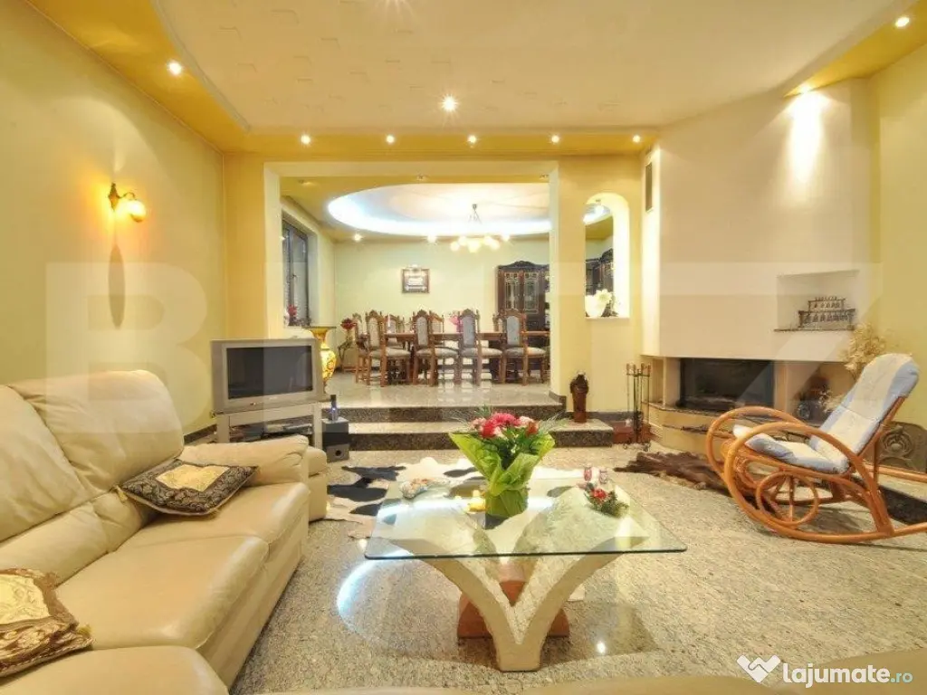 Casa individuala, 10 camere, 420mp, zona Nord