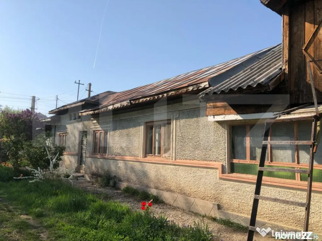Casa individuala 4 camere, teren 4400 mp , Lazuri - Lazuri (Dambovita)