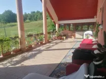 Casa cu arhitectura deosebita, iaz, panouri solare, 370mp, z