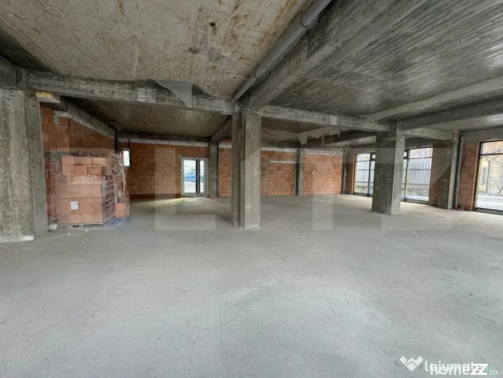 Spatiu comercial de inchiriat, central, Radauti
