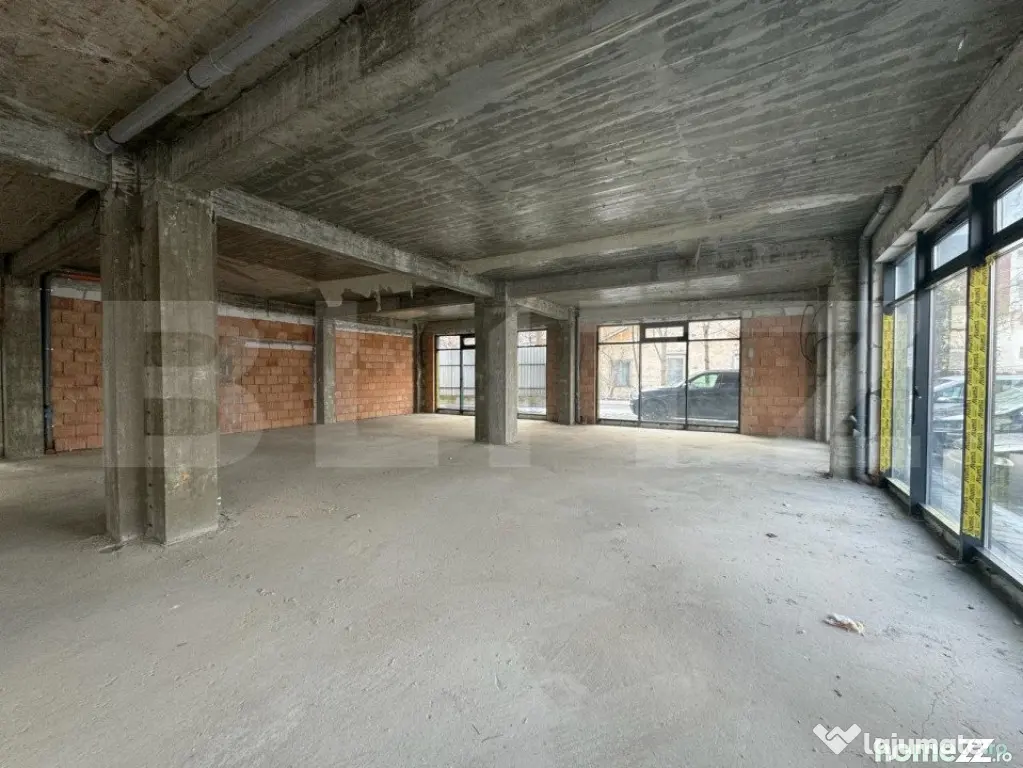 Spatiu comercial de inchiriat, central, Radauti