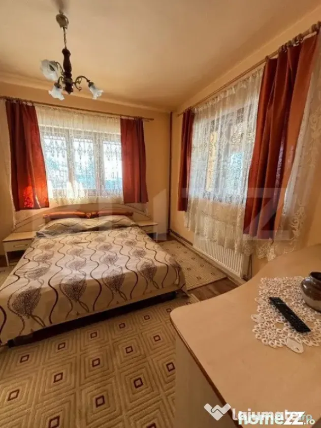Casa cu destinatii multiple, 8900 mp teren, Vatra Moldovitei - Suceava (Suceava)