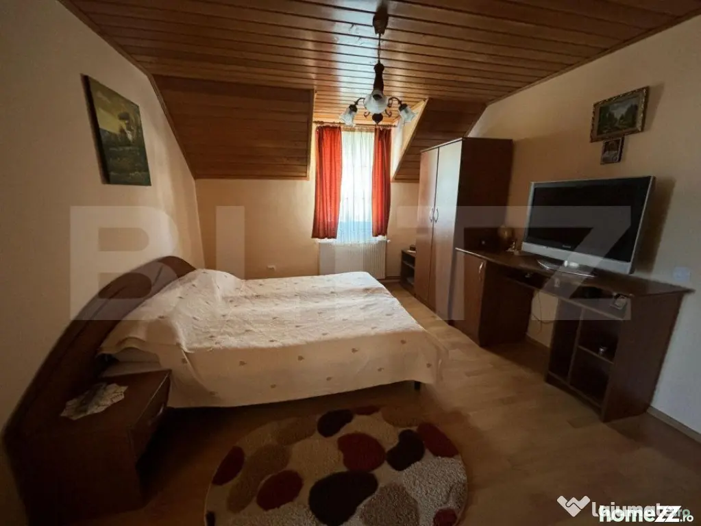 Casa cu destinatii multiple, 8900 mp teren, Vatra Moldovitei - Suceava (Suceava)