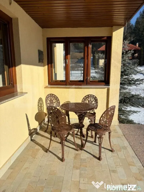 Casa cu destinatii multiple, 8900 mp teren, Vatra Moldovitei - Suceava (Suceava)