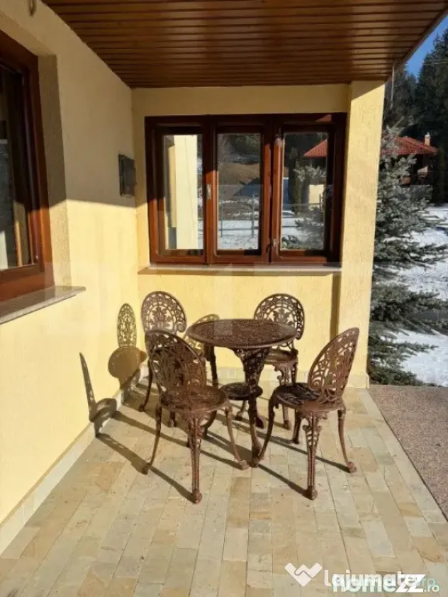 Casa cu destinatii multiple, 8900 mp teren, Vatra Moldovitei - Suceava (Suceava)