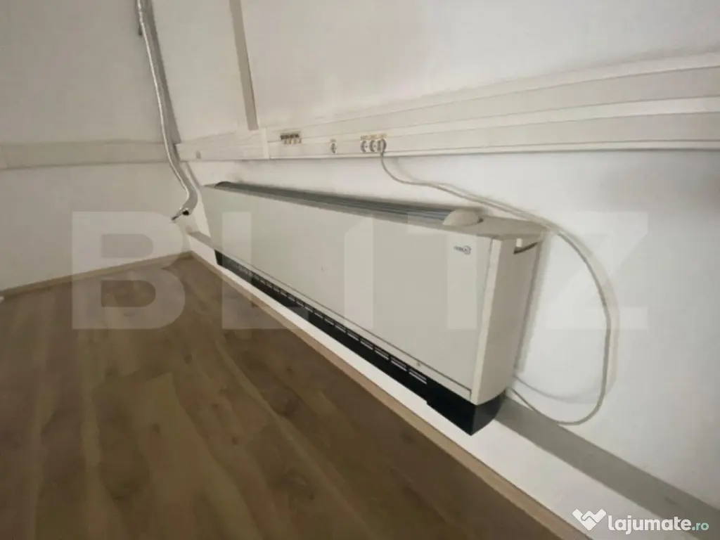 Caldire Comerciala, 1000 mp,stradal, locuri de parcare, zona