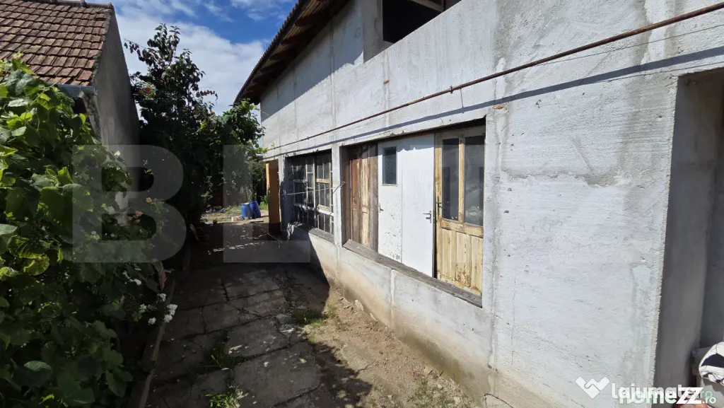 Casa individuala 380 mp, teren 600 mp - centru Alba Iulia