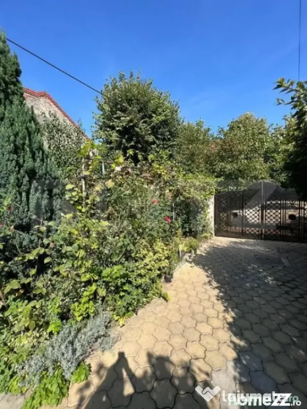 Vând /schimb casă pe strada Corvinilor , 200mp , teren 500 - Satu Mare (Satu-Mare)