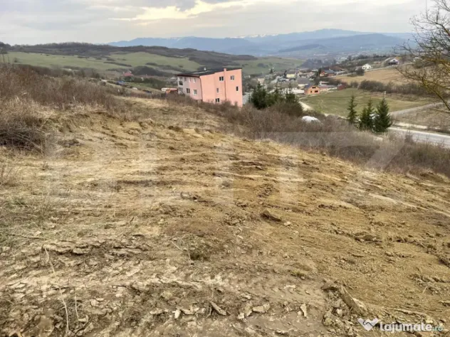 Teren intravilan 1.525 mp – Valea Jelnei, aproape de Bistr