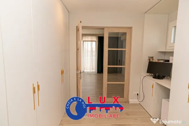 ID 6613 DE VÂNZARE - Vila de LUX - Zona 9 Mai