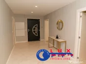 ID 6613 DE VÂNZARE - Vila de LUX - Zona 9 Mai 