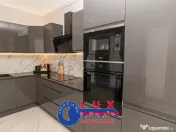 ID 6613 DE VÂNZARE - Vila de LUX - Zona 9 Mai 