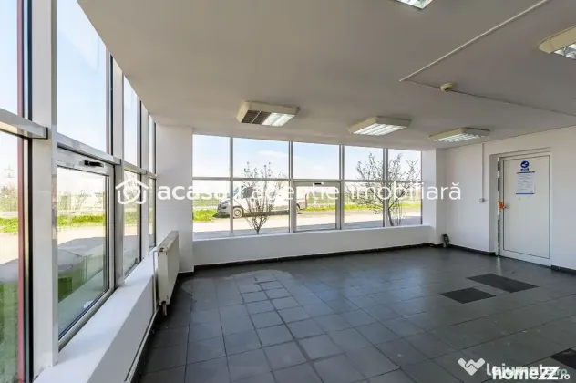Hală industrială de vânzare 3495 mp în Arad