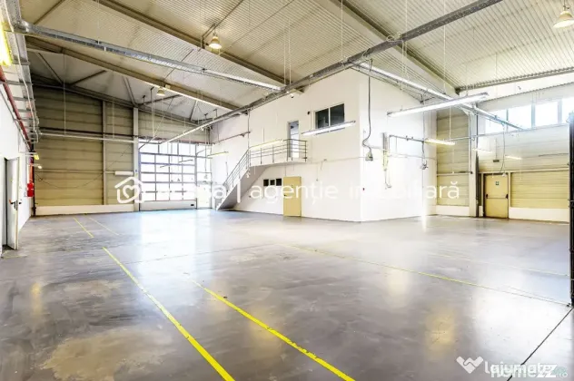 Hală industrială de vânzare 3495 mp în Arad