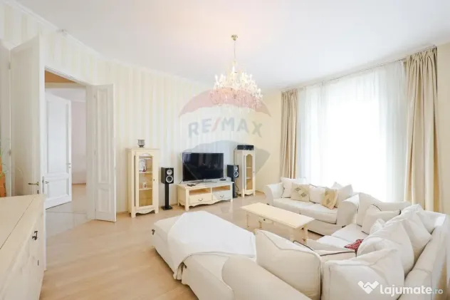 Apartament cu 2 camere de închiriat cu priveliște spre ...