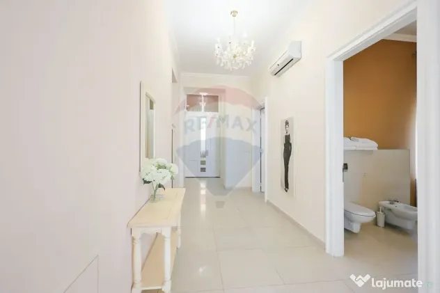 Apartament cu 2 camere de închiriat cu priveliște spre ...