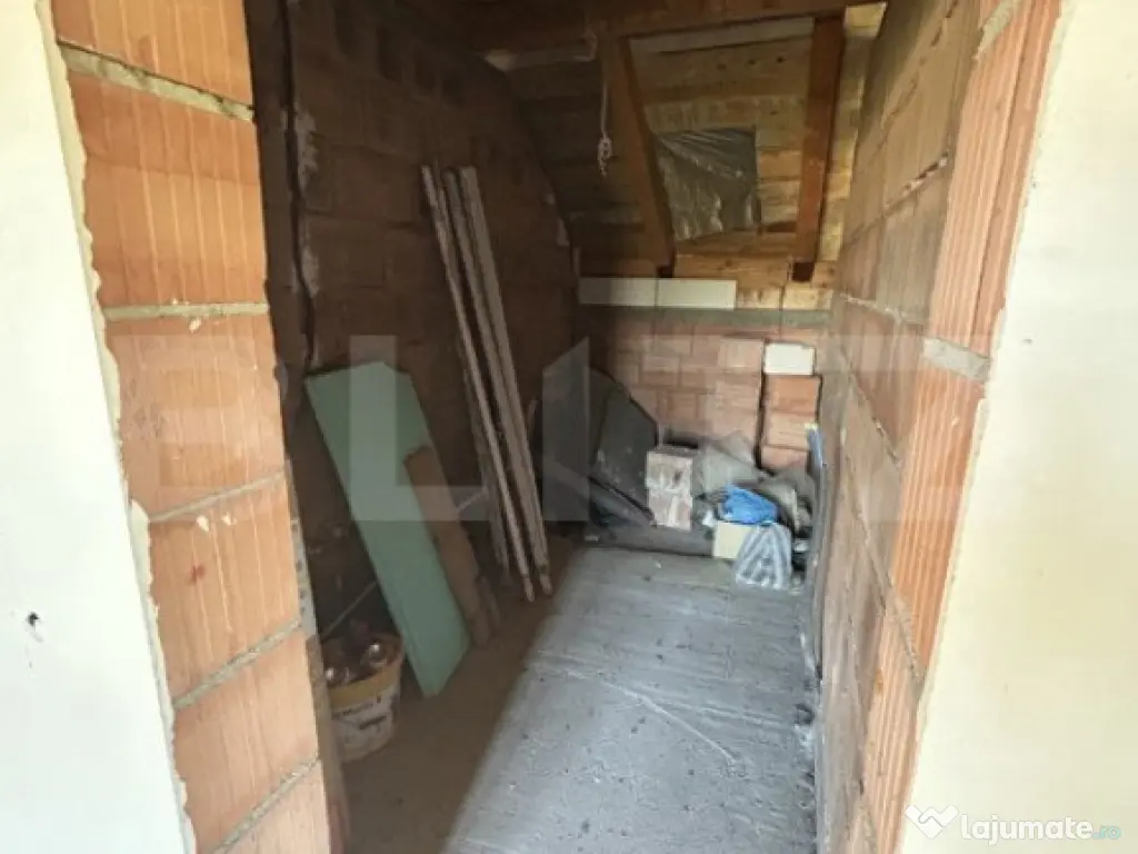 Casa individuala 230 Mp, zona Baile Figa Beclean