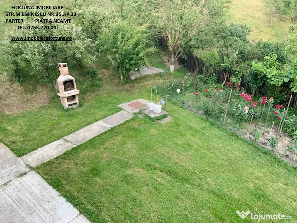 Casa in oras, cu priveliste de vis, la poalele padurii