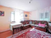 Casă cu anexe și teren de 4177 mp de vânzare, Munteni,... 