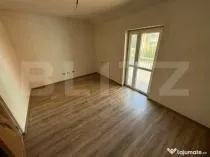Apartament Scara Interioara, 3 camere, 80 mp, Curte de 145 m