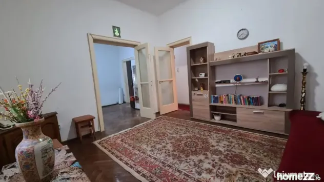 Vila parcul Tineretului- Sincai metrou-pentru 2 familii - Bucuresti (Bucuresti-Ilfov)