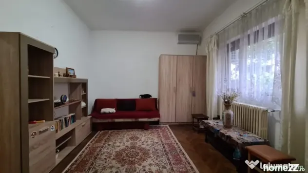 Vila parcul Tineretului- Sincai metrou-pentru 2 familii - Bucuresti (Bucuresti-Ilfov)