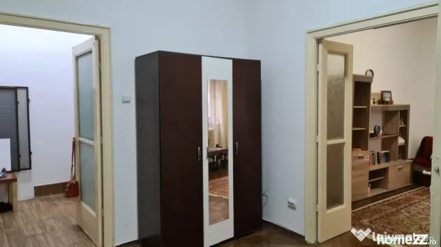 Vila parcul Tineretului- Sincai metrou-pentru 2 familii - Bucuresti (Bucuresti-Ilfov)