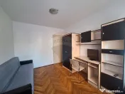 Apartament cu 3 camere de închiriat Scoala de innot, zon... 