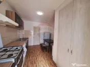 Apartament cu 3 camere de închiriat Scoala de innot, zon... 