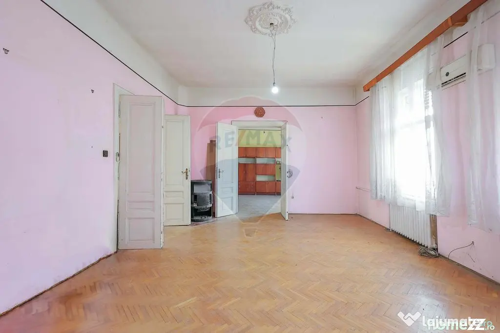 Apartament cu 4 camere de vânzare, Str. Sf. Apostol Andr...