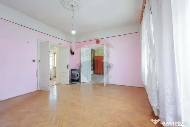 Apartament cu 4 camere de vânzare, Str. Sf. Apostol Andr...