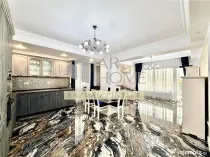 Apartament 3 camere, de lux, parcare, Cartier Albert Ploiest