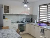 Casă cu 4 camere, de închiriat în cartierul Tineretului 