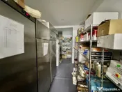 Spatiu comercial la 2 pasi de gura metroului 