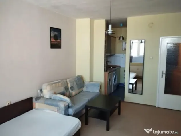 Apartament o camera situat in zona Centrala de inchiriat urgent!