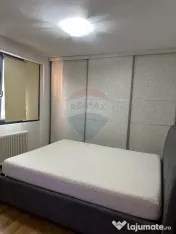Apartament cu 3 camere de vânzare în zona Central