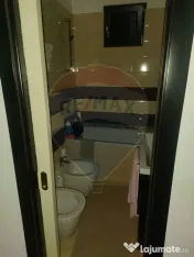 Apartament cu 3 camere de vânzare în zona Central