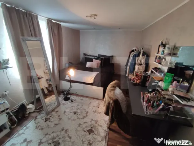 Ocazie! Doua case individuale în aceeasi curte în Radauti