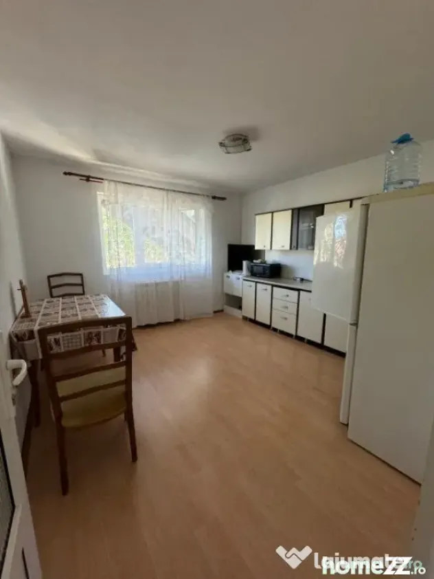 Spatiu birouri, strada principala, 150mp, Radauti