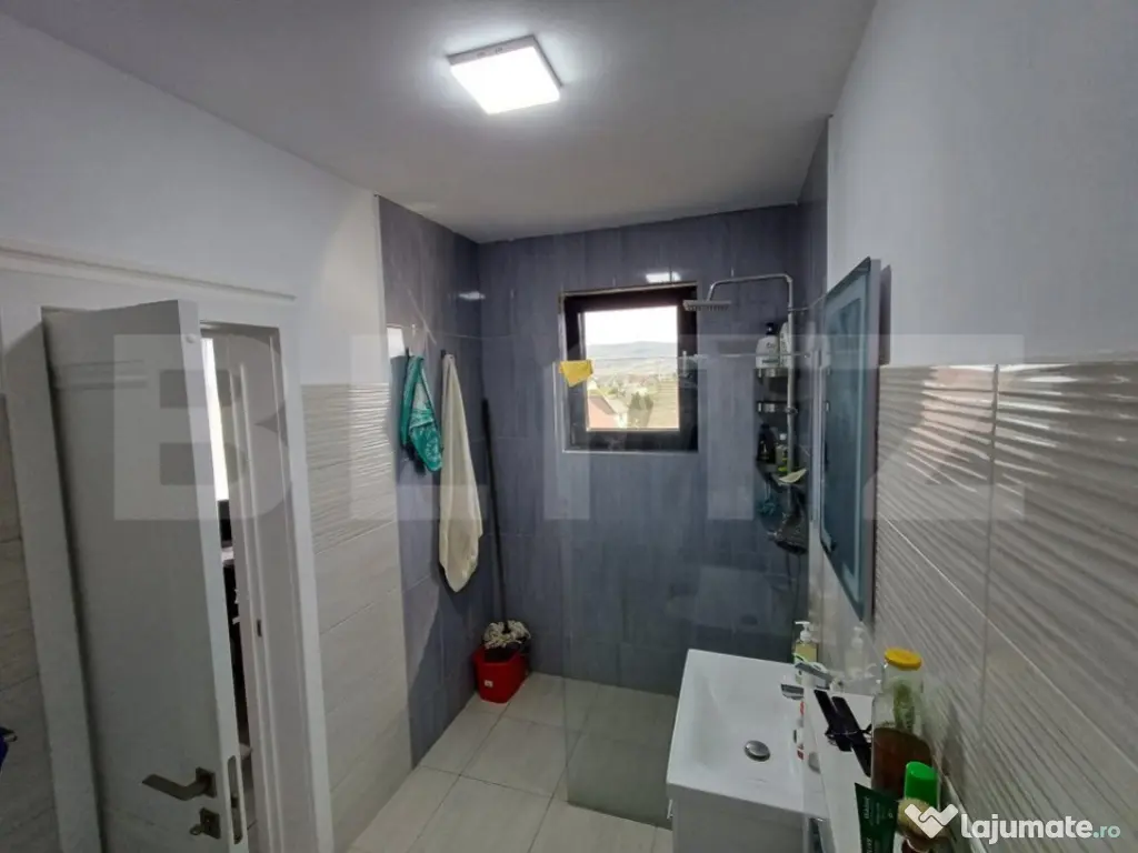 Casa individuala, teren 940mp,140mp utili, zona Unirea