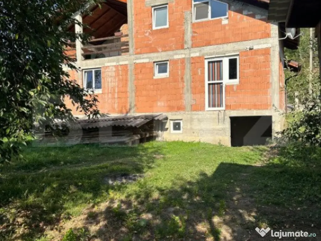 Comision 0 la cumparare! Vila/Casa cu vedere panoramica, sat