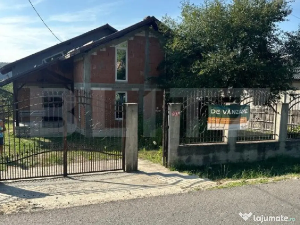 Comision 0 la cumparare! Vila/Casa cu vedere panoramica, sat