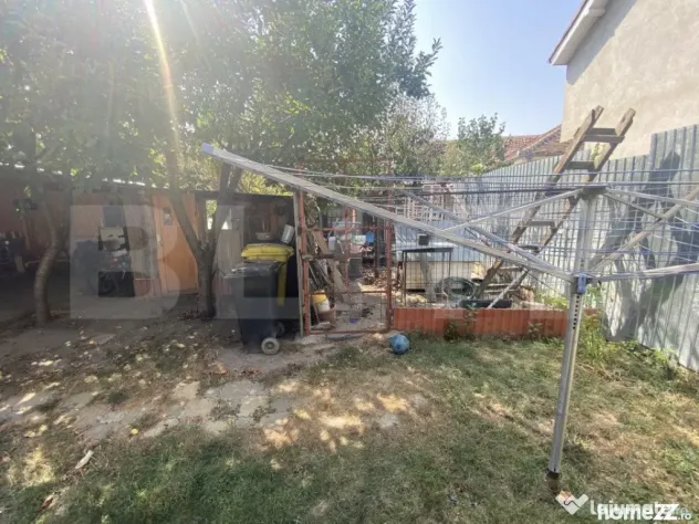 Casa 4 camere, 143 mp Sc, 380 mp teren, cartier 1 Mai, zona